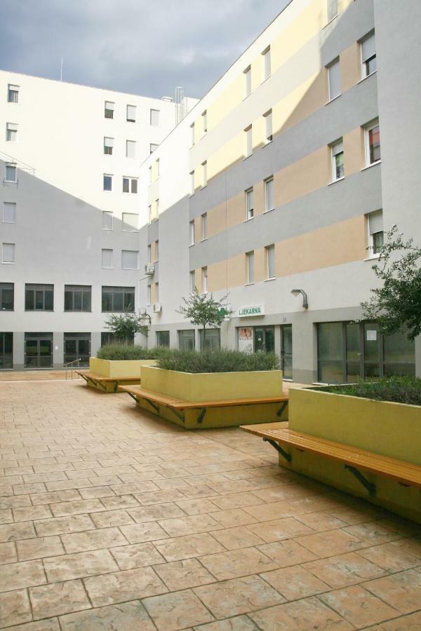 Apartmani Klisovic Split Buitenkant foto